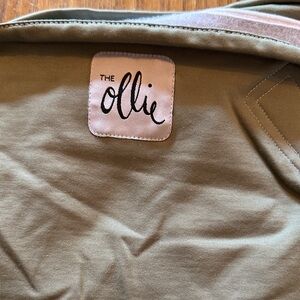 Ollie swaddle in Olive